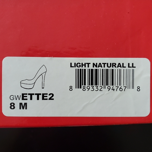 GUESS Women's Ette Platform Pumps - Picture 9 of 9